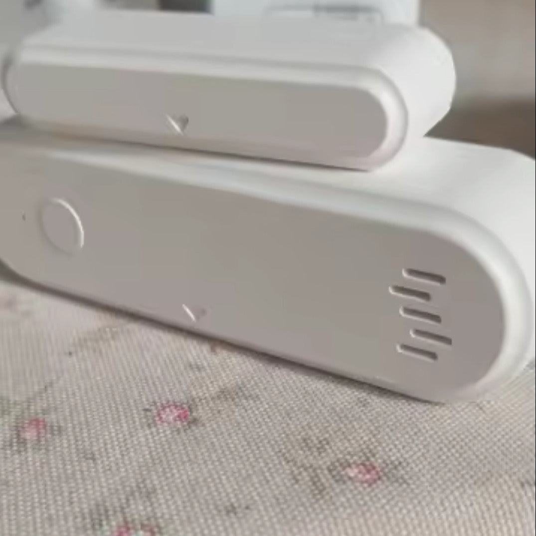 "עובד מצוין ומתחבר בקלות ל-WiFi. שמתי אותו על המקרר כדי לוודא שהילדים לא משאירים אותו פתוח – עושה את העבודה מושלם!" | שירה.ח