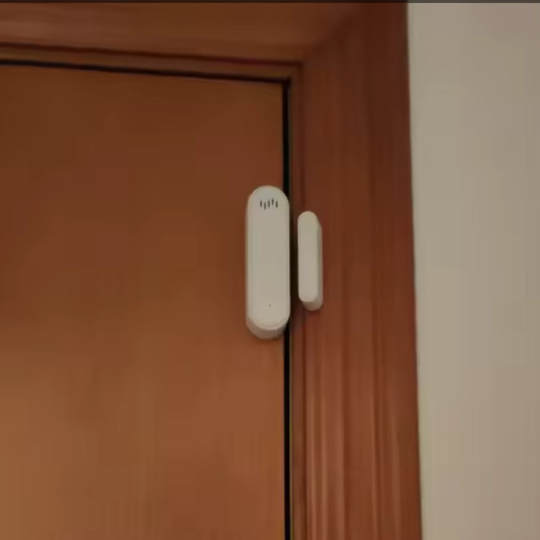 "עובד מדהים! ההתראה לנייד מגיעה ישר בשנייה שהדלת או החלון נפתחים." | מעיין.צ